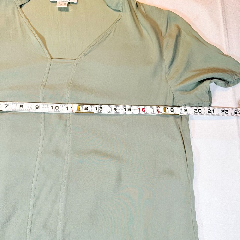 Peter Hahn Womens Sage Green V-Neck Short Sleeve Blouse Top Viscose Size US 10